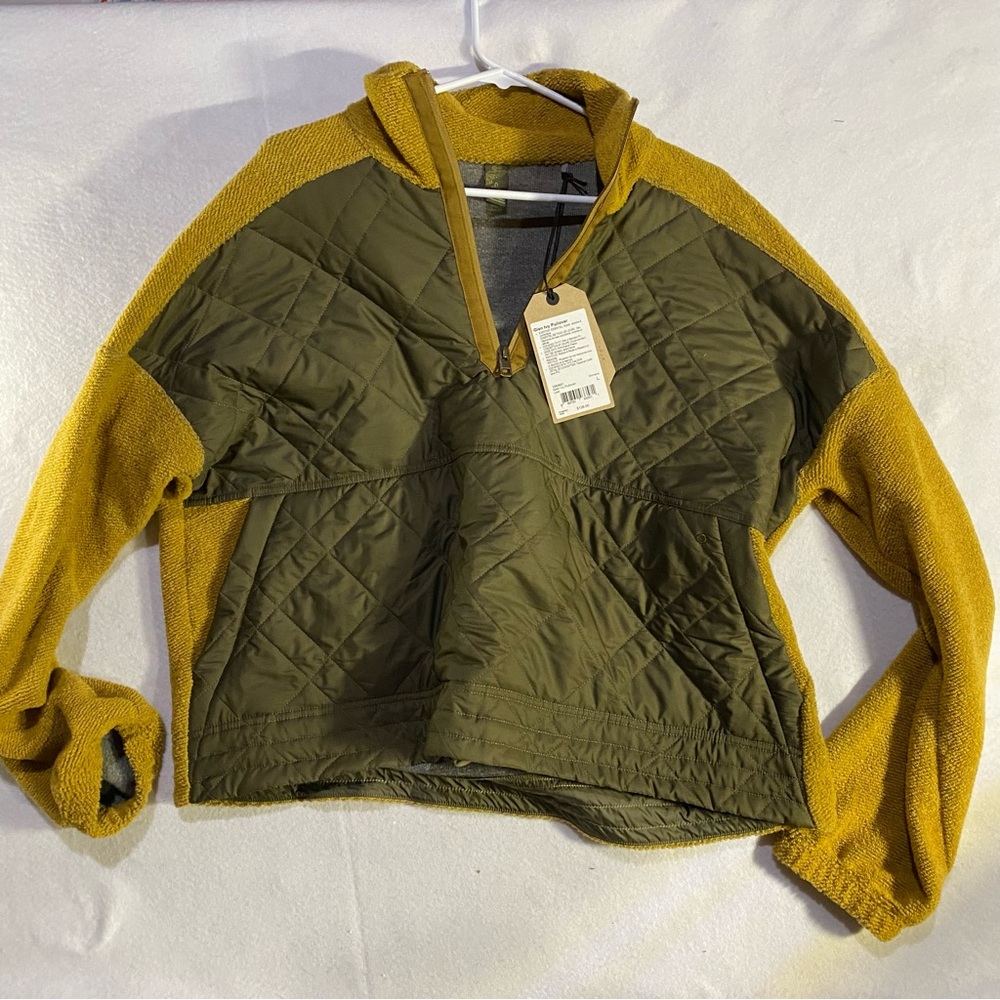 Prana Quilted Olive and Mustard Turtleneck Sweater